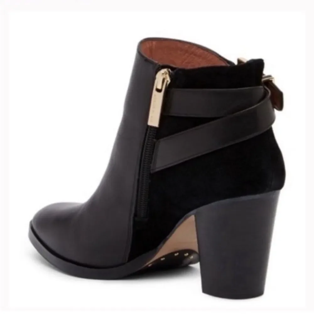 Louise et Cie Black Heeled Booties Boots Size 7.5 Suede Leather